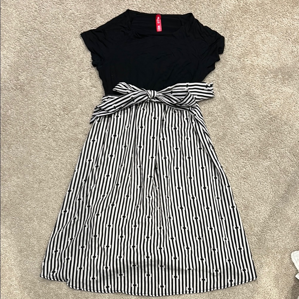 Hello MIZ Black and White Ruffled Tie Front Midi Dress